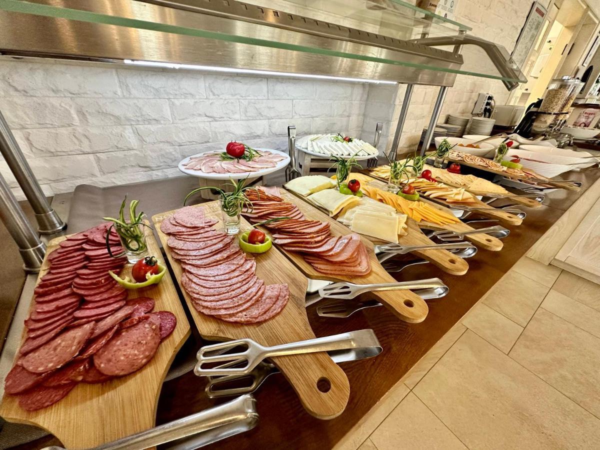 Sunny Castle Hotel 克兰内沃 外观 照片