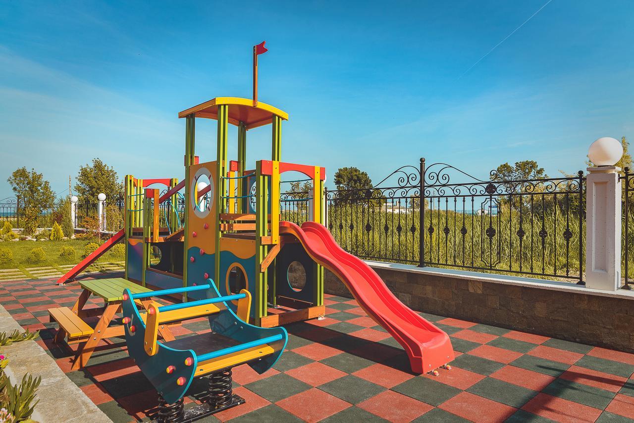 Sunny Castle Hotel 克兰内沃 外观 照片