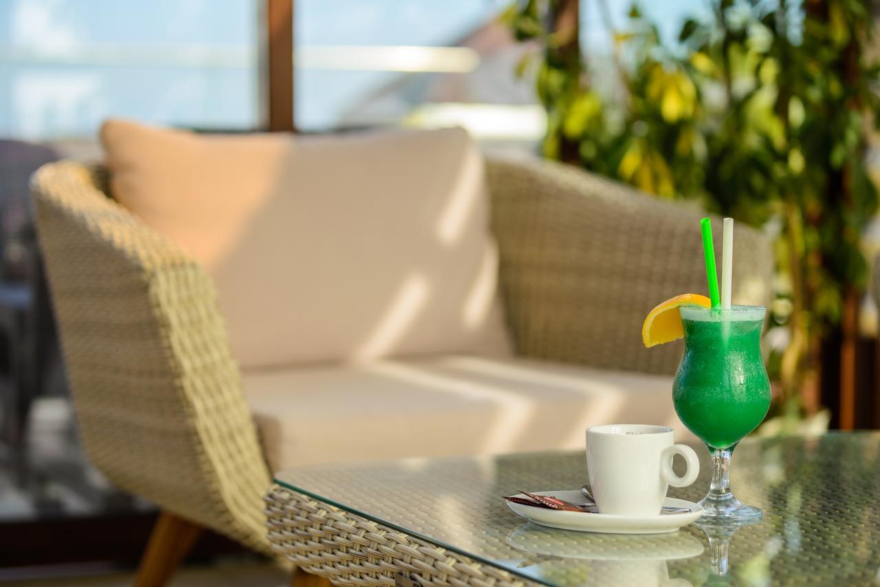 Sunny Castle Hotel 克兰内沃 外观 照片